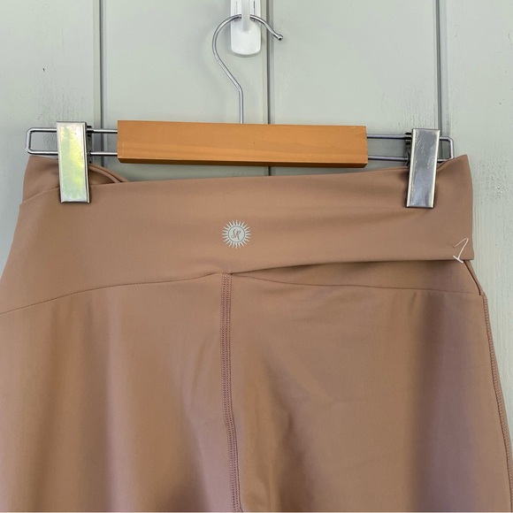 Sommer Ray Leggings Criss Cross Waist Beige Size Medium - Picture 6 of 9